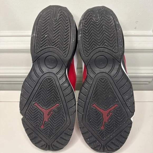 Nike Jordan B'Loyal Sneakers In A White Black and Red Colorway Men's - Picture 4 of 5